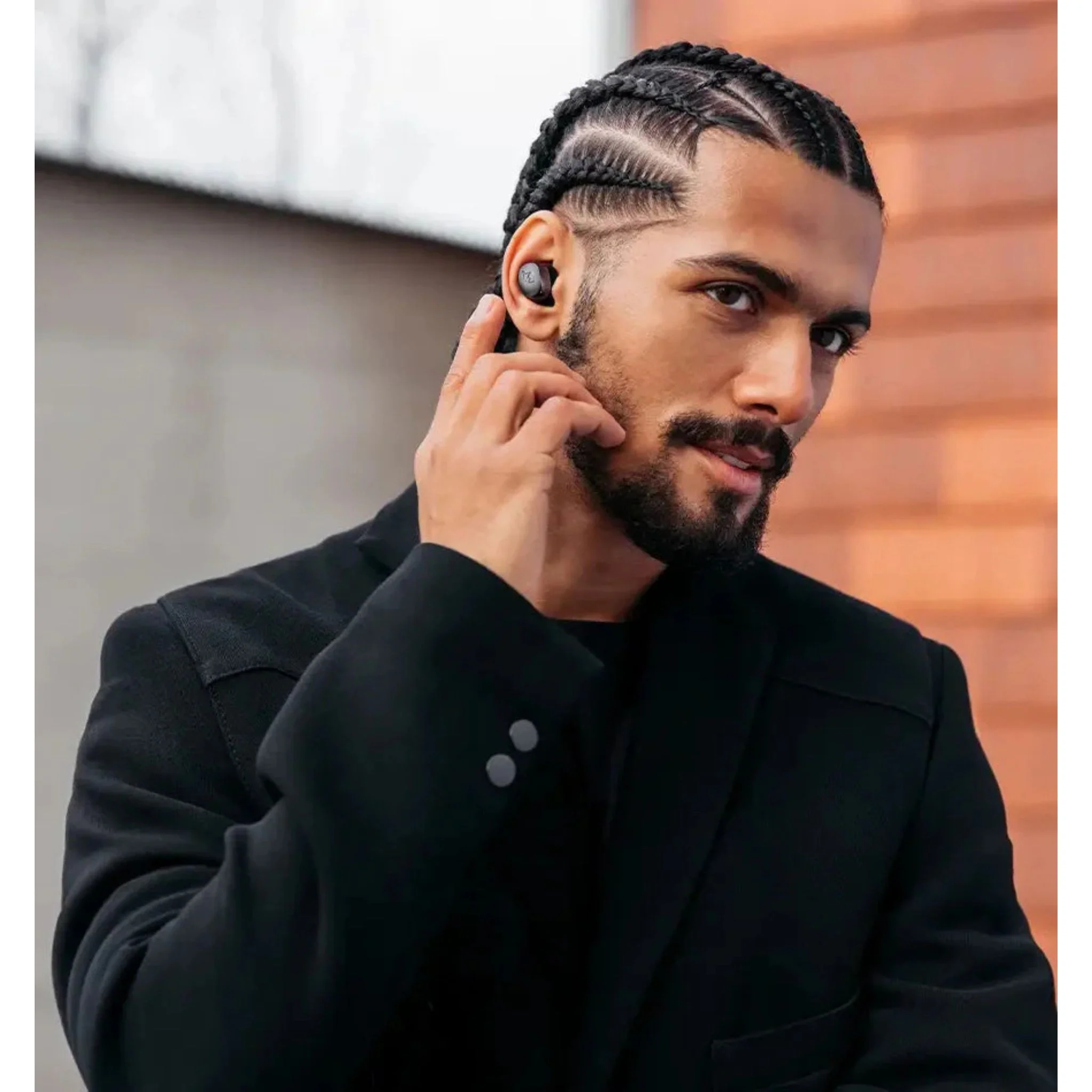 Sennheiser MOMENTUM True Wireless 4 Earbuds - Image 7