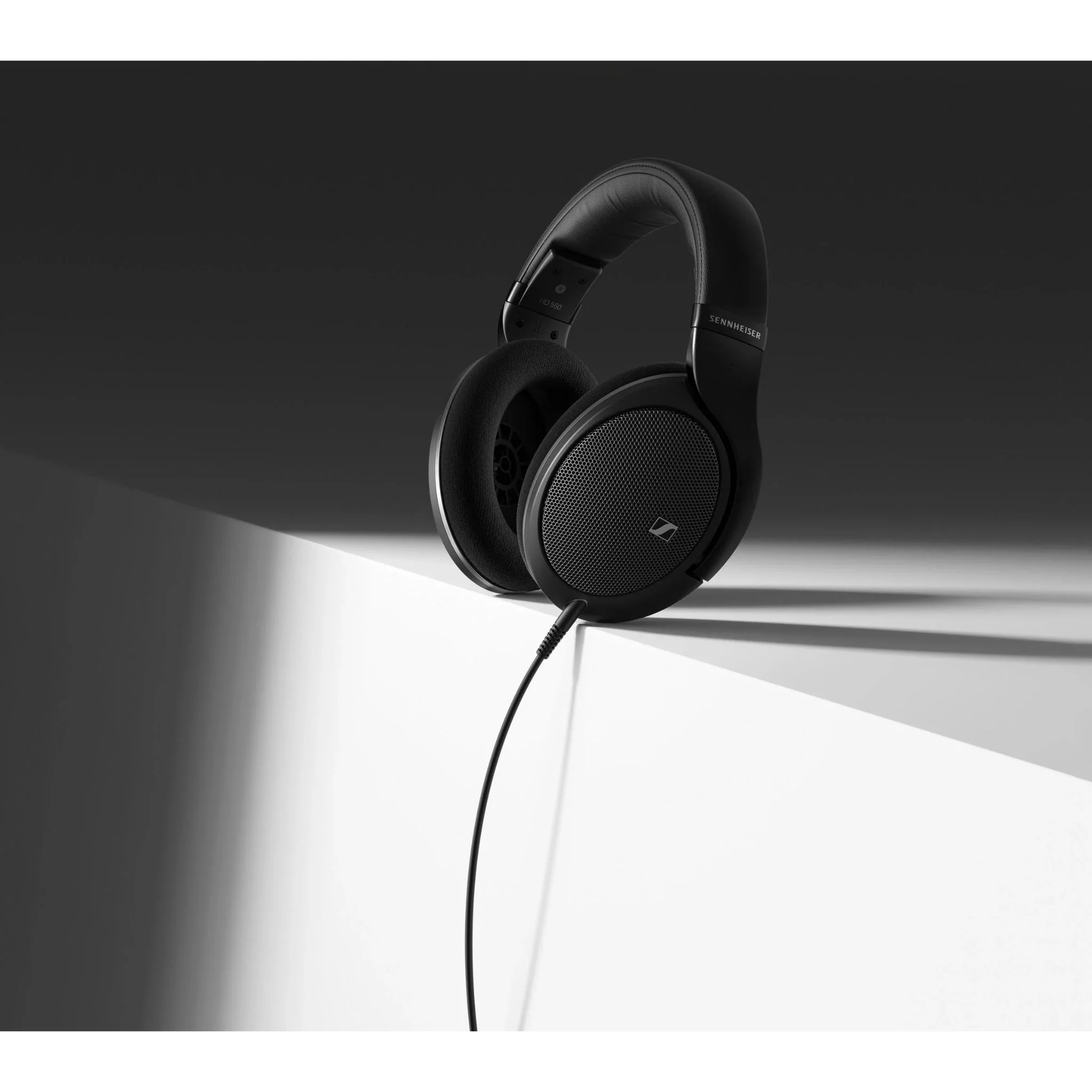 Sennheiser HD 550 Open-Back Headphones - Image 7